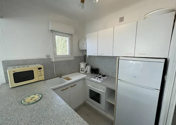 T2 Lumineux 4 Pers, Parking Securise, Proche Port Et - St-cyprien - Fr-1-106-30 * Saint-Cyprien (Pyrenees-Orientales)